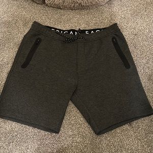 Men’s American Eagle drawstring shorts